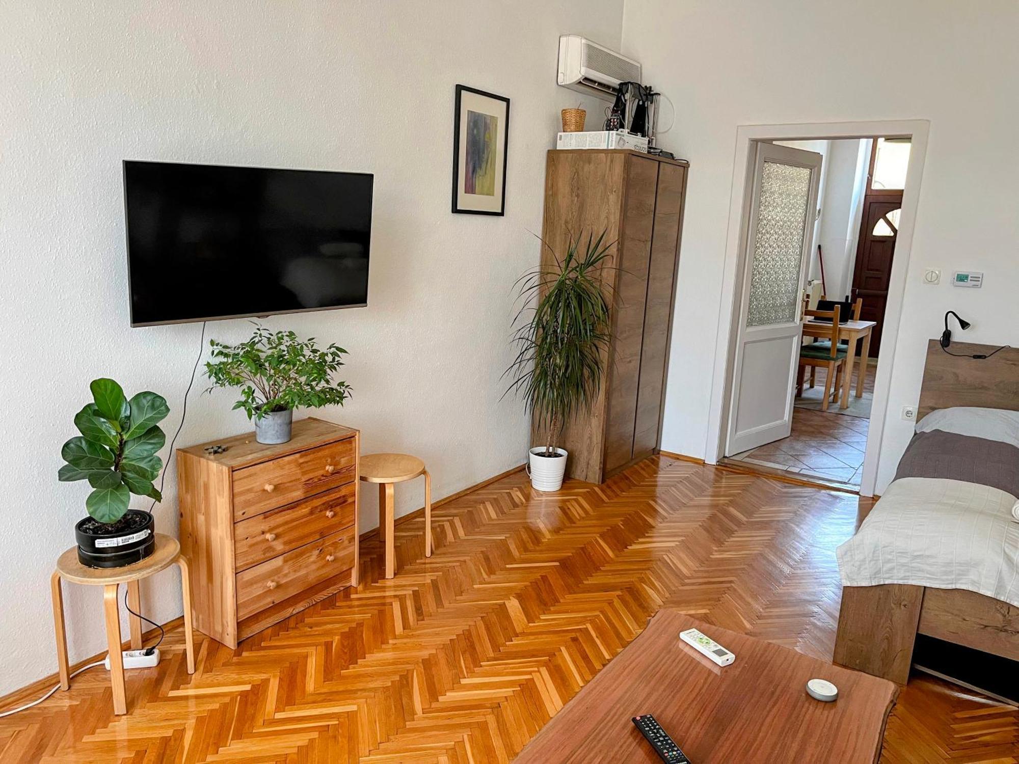 Domos Buda Castle Balcony Apartment บูดาเปสต์ ภายนอก รูปภาพ